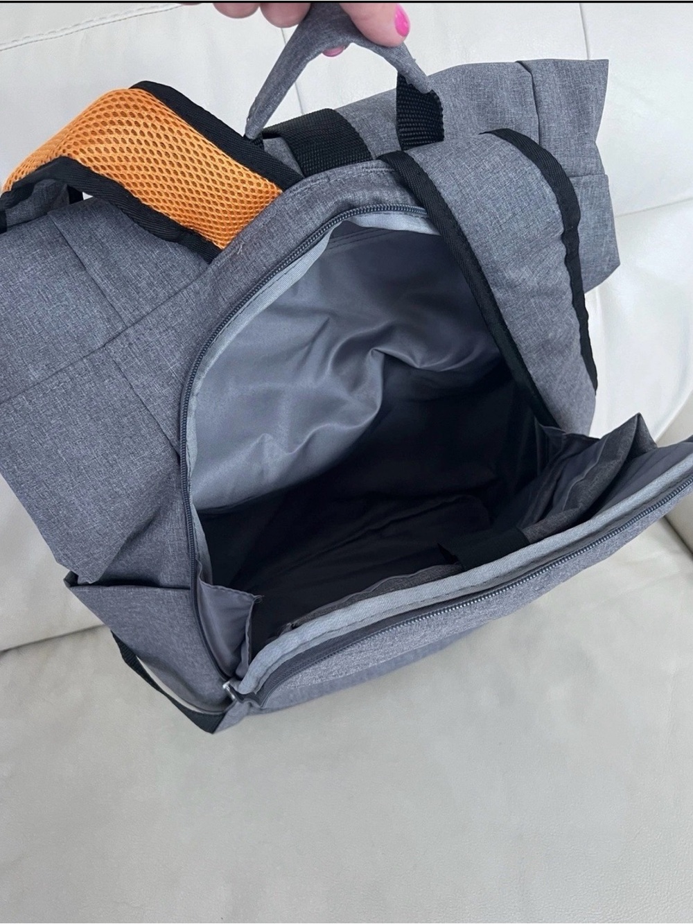 Orangetheory Grey Men's Training Backpack with White Logo - Picture 3 of 4